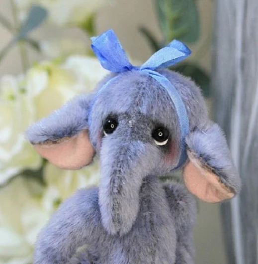Eliza Elephant by Pipkins Bears - 10cm - Image 3