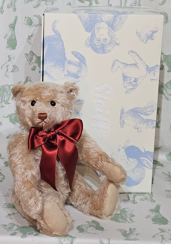 From The Steiff Archive: British Collectors Bear 2014 - 36cm - Number 12 - Image 3