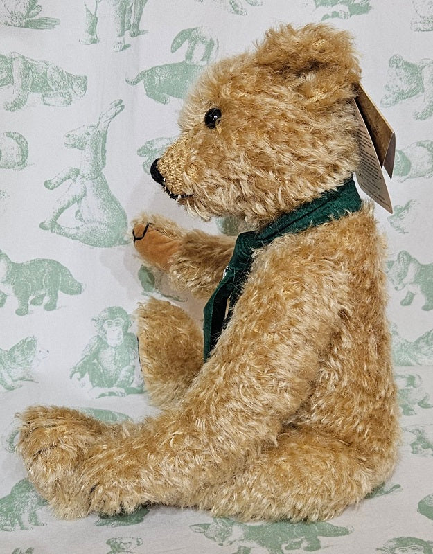 Merrythought Caernarfon Teddy Bear - 2001/02 Collectors Club Bear - 42cm - Image 2